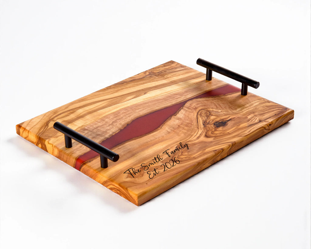 Planche à découper en bois d’olivier personnalisée - planche de charcuterie en bois d’olivier gravée - planche en bois avec résine époxy