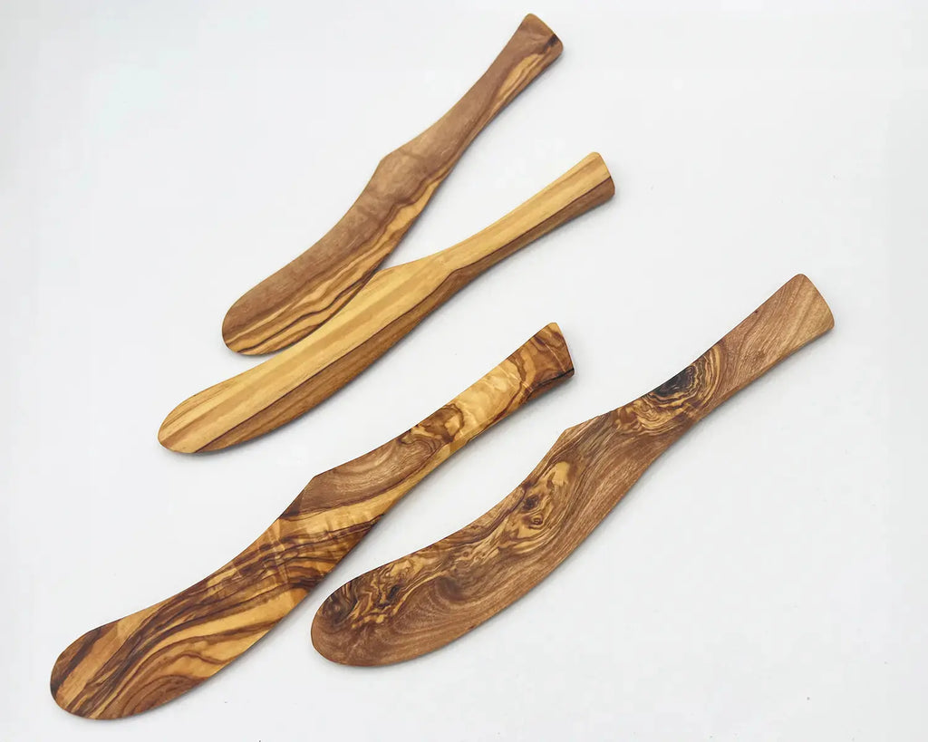 Olive Wood Butter Spreader – 7.5 Inches – Engraved Option Available