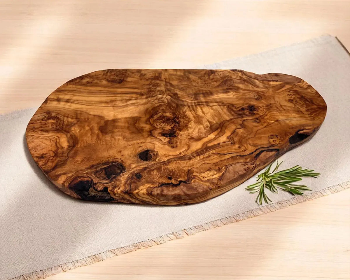Olive Wood cutting Board Engraved | Olivarts